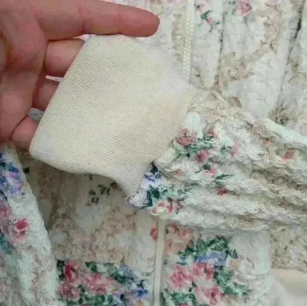 Womens Heavy knit sweater floral boho. Grandmacore cottagecore fairycore knit - Picture 4 of 11